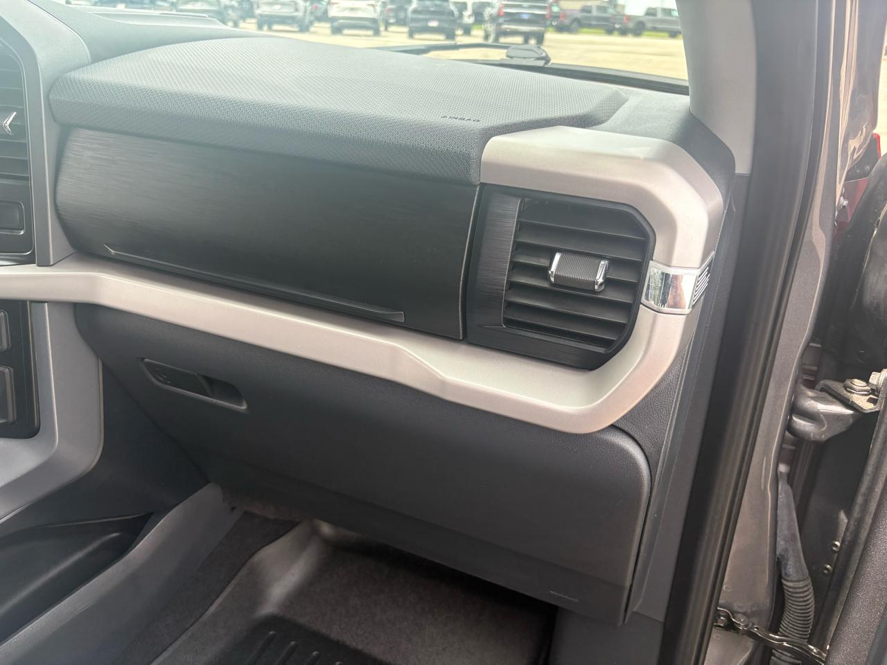 Ford F-150 4WD SuperCrew 145" XLT 2023