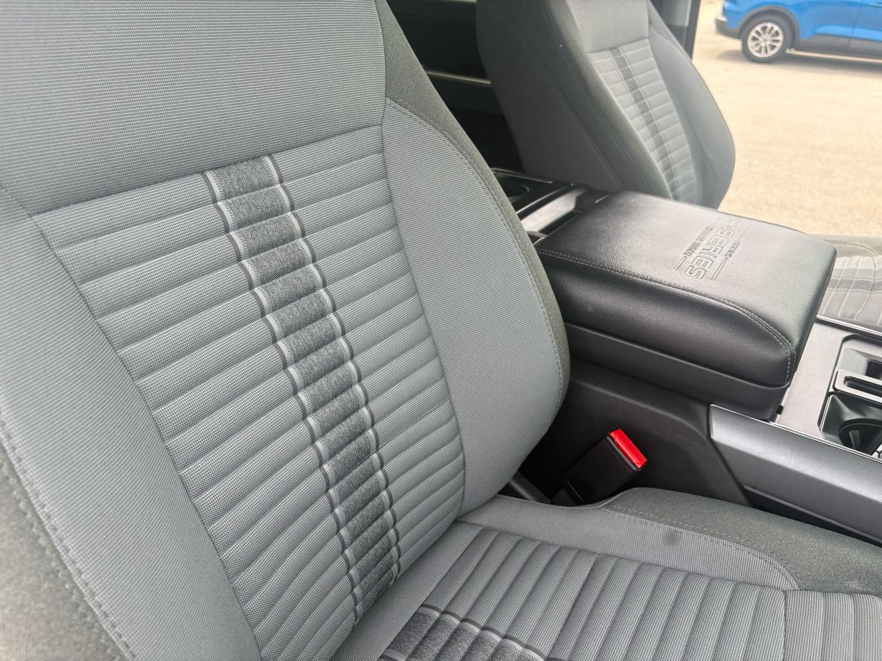 Ford F-150 4WD SuperCrew 145" XLT 2023