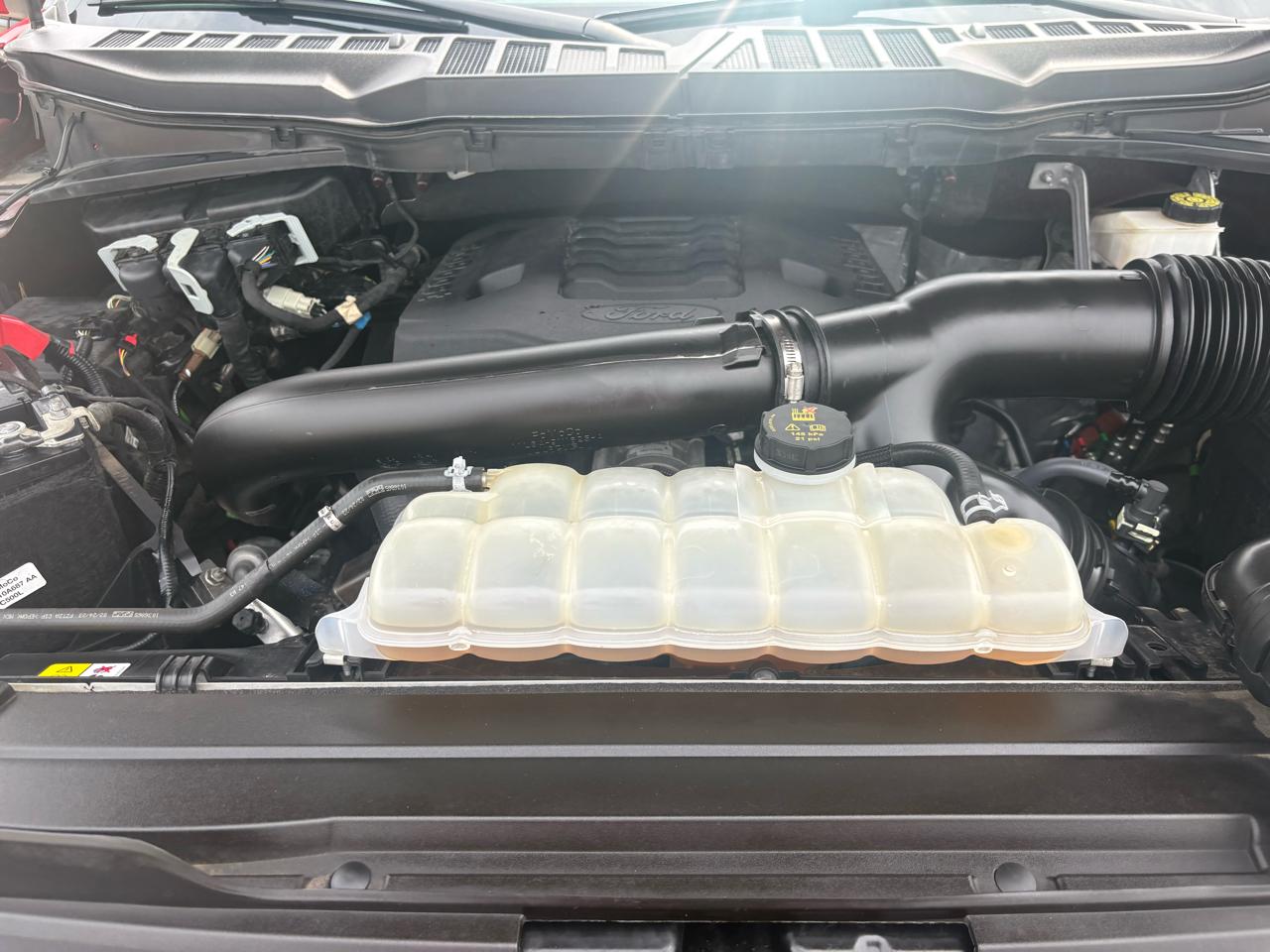 Ford F-150 4WD SuperCrew 145" XLT 2023