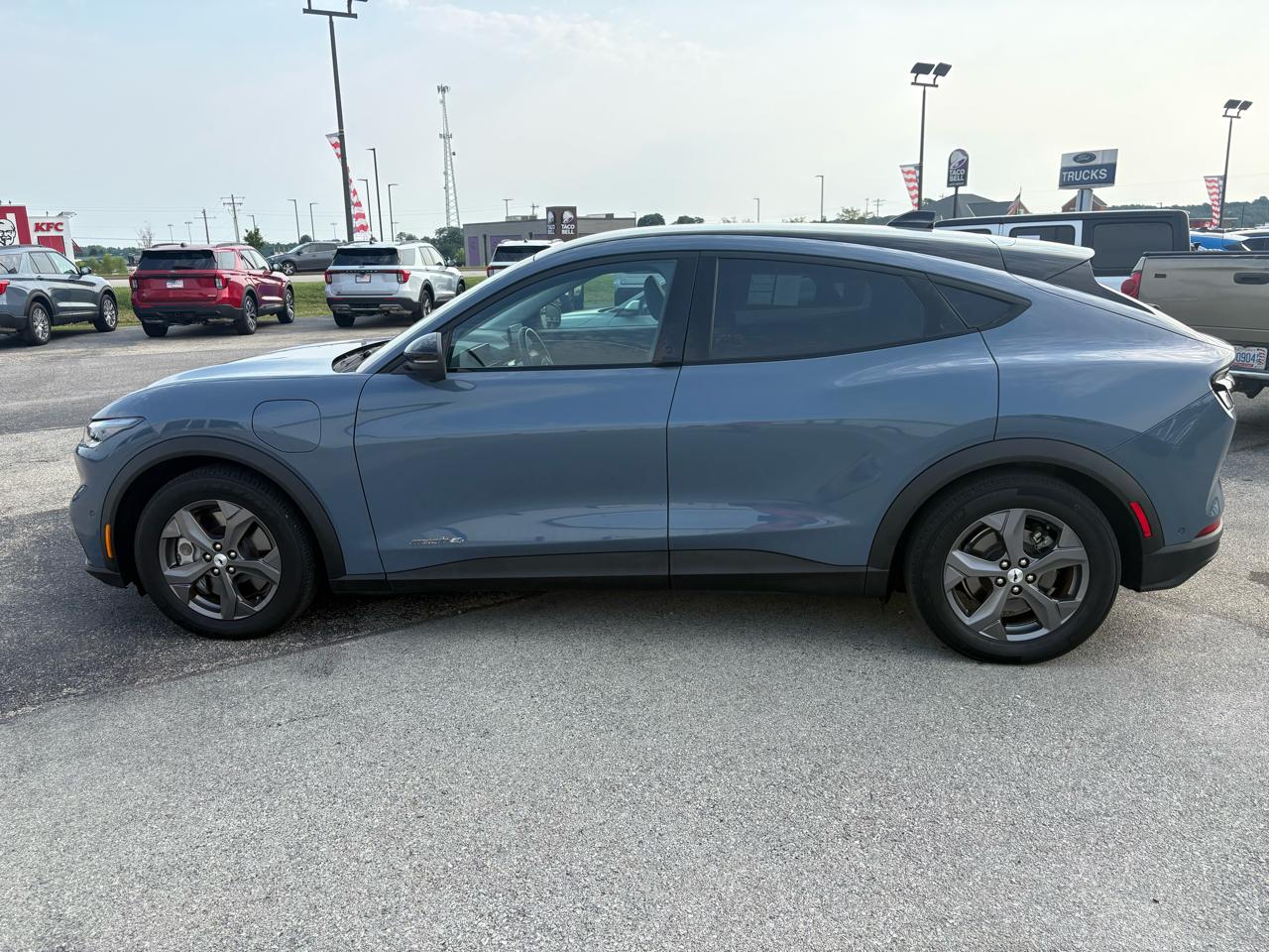 Ford Mustang Mach-E Select AWD 2023