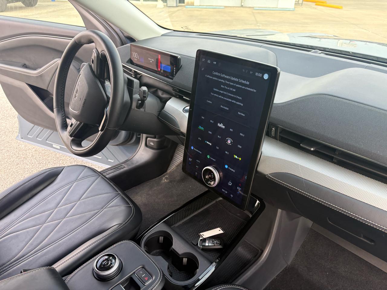 Ford Mustang Mach-E Select AWD 2023