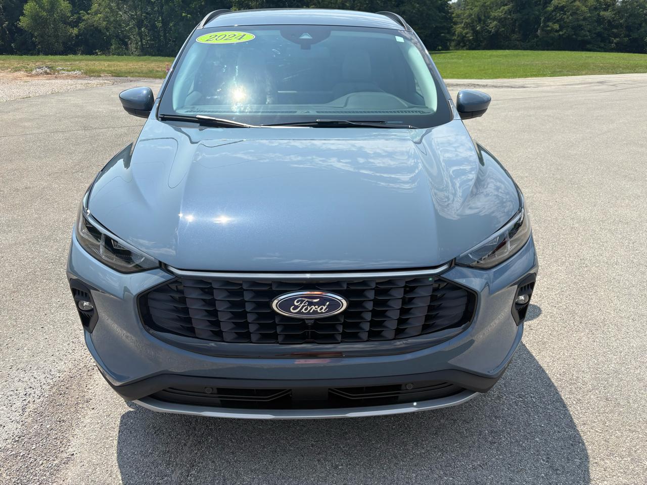 Ford Escape Platinum AWD 2024