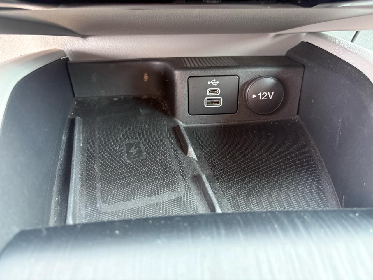 Ford Escape Platinum AWD 2024