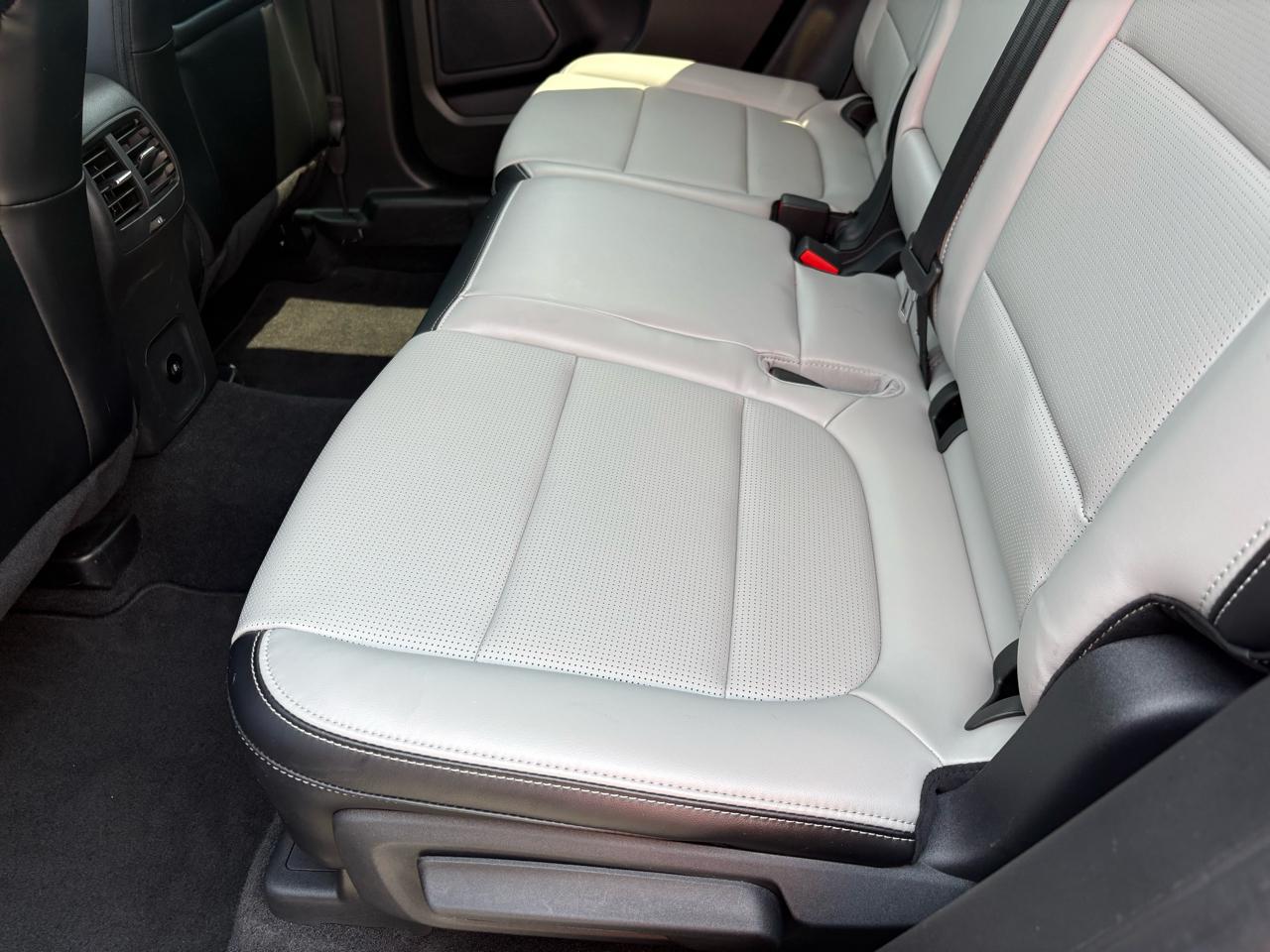 Ford Escape Platinum AWD 2024
