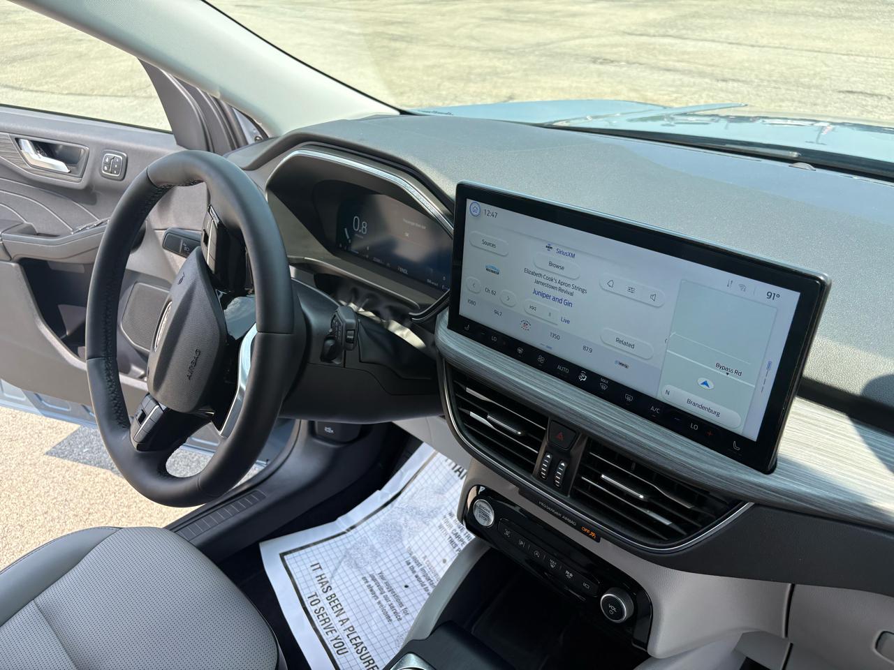 Ford Escape Platinum AWD 2024