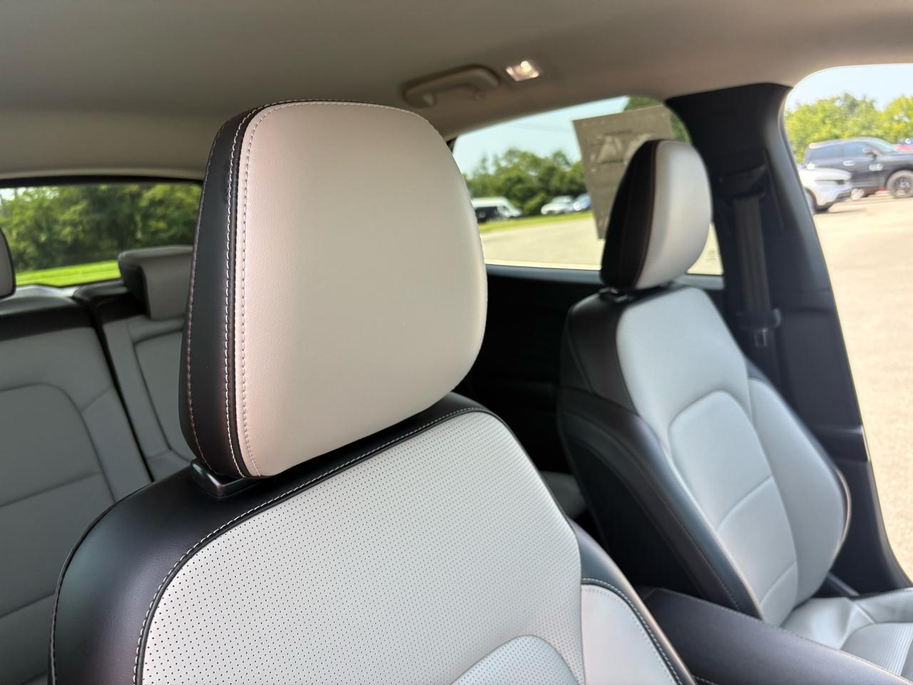 Ford Escape Platinum AWD 2024