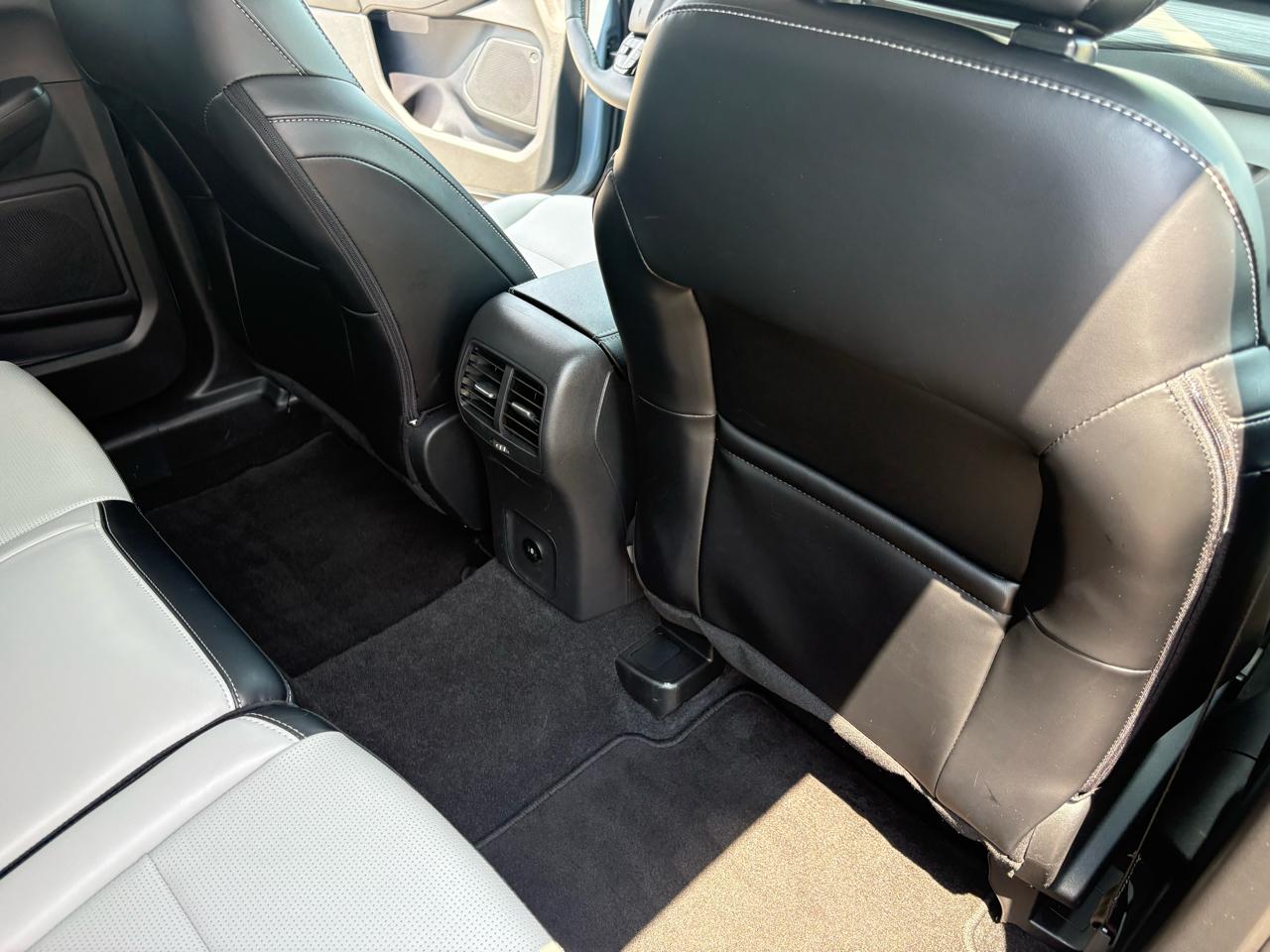 Ford Escape Platinum AWD 2024