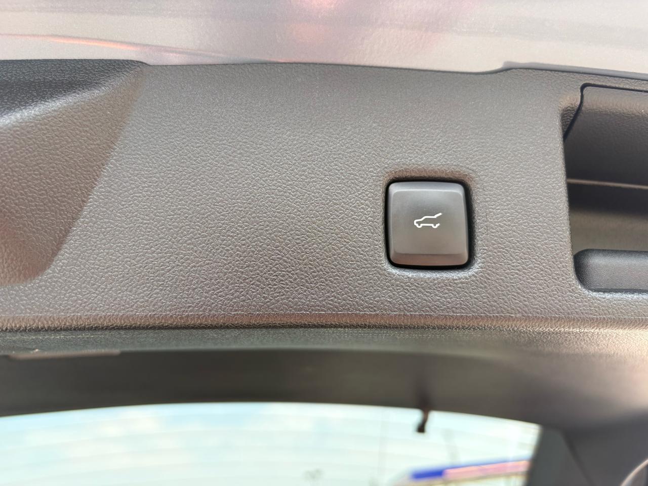 Ford Escape Platinum AWD 2024