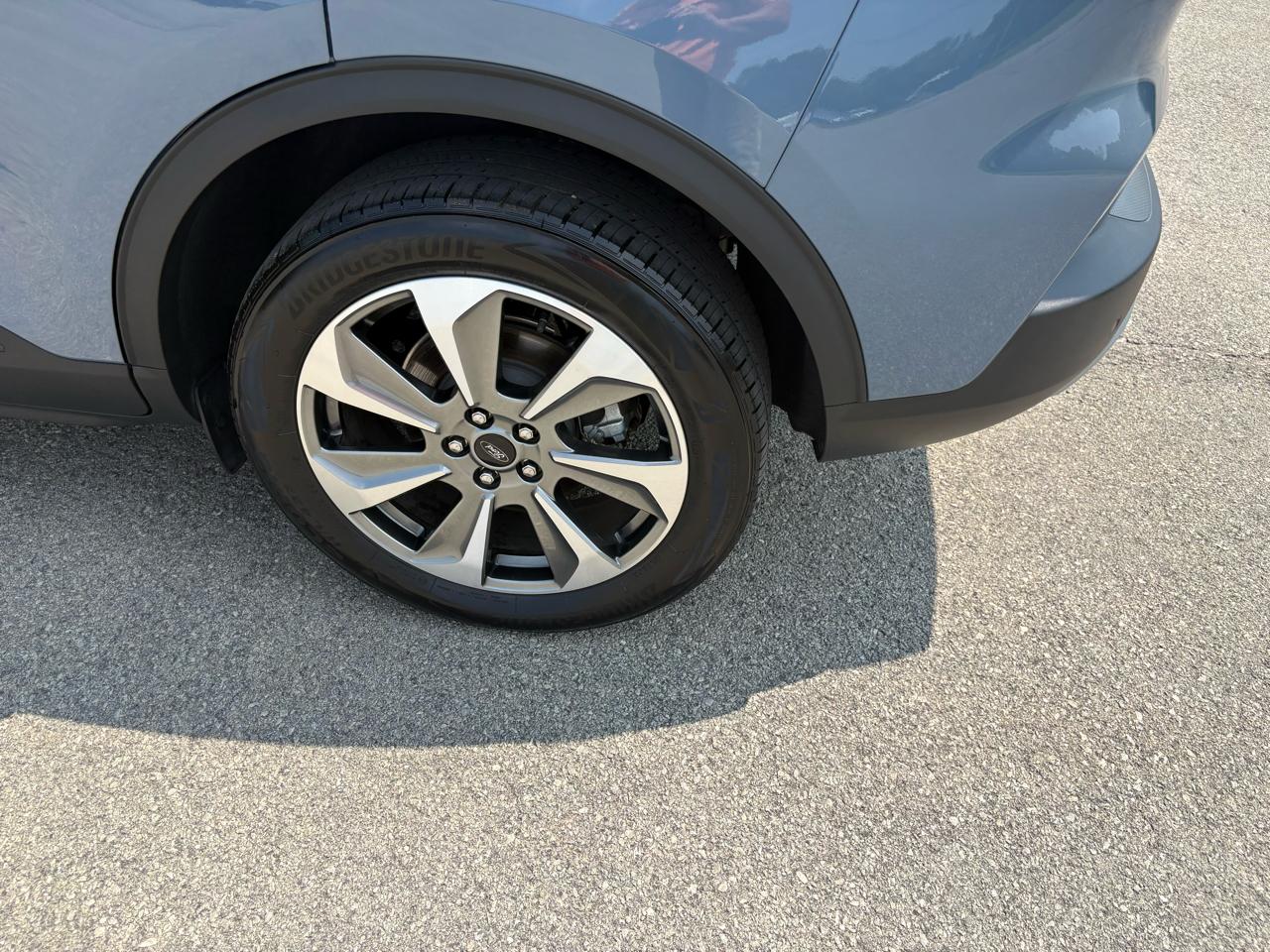 Ford Escape Platinum AWD 2024