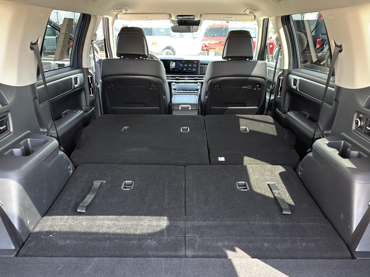 Hyundai Santa Fe SEL FWD 2026