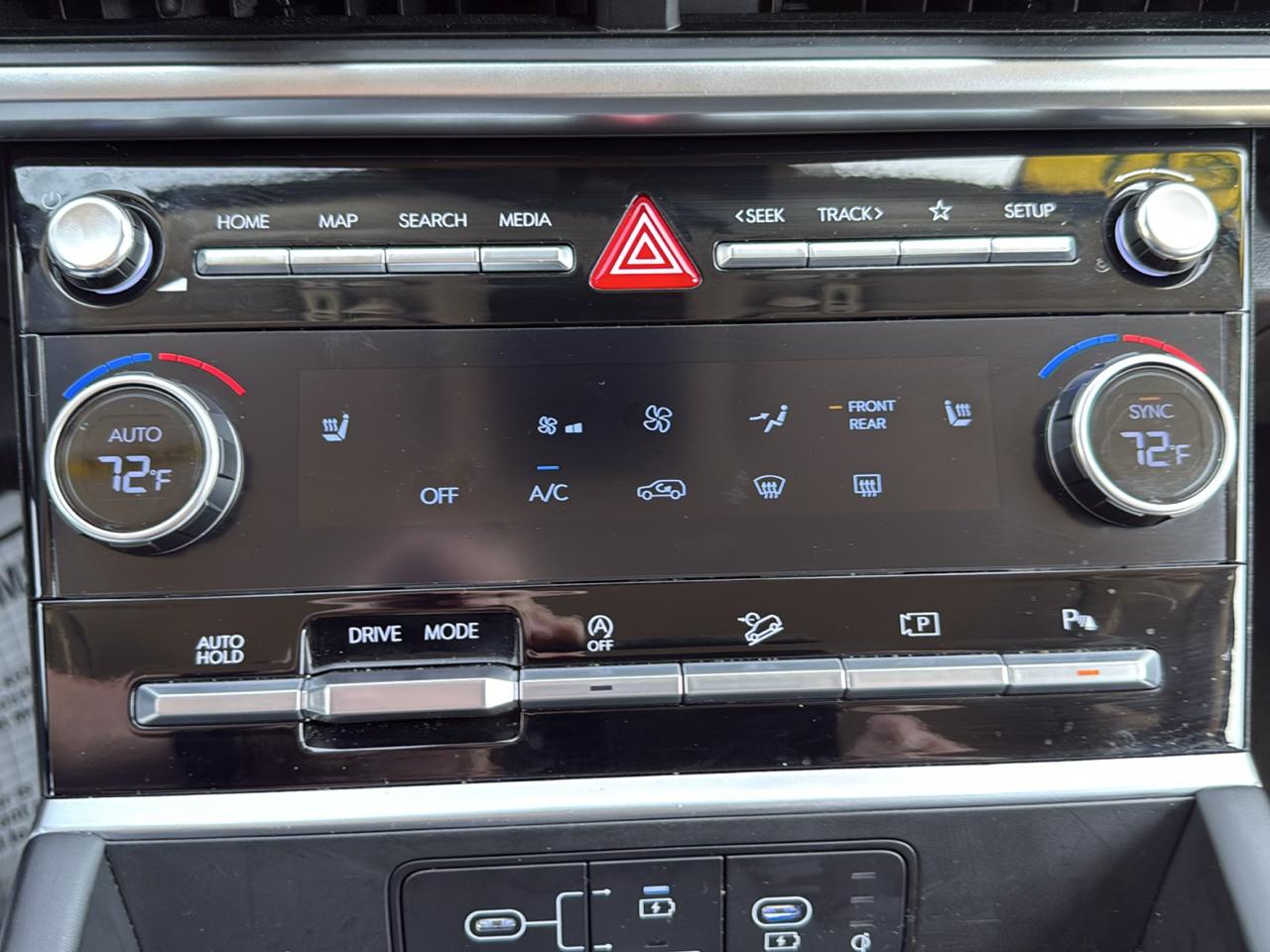 Hyundai Santa Fe SEL FWD 2026