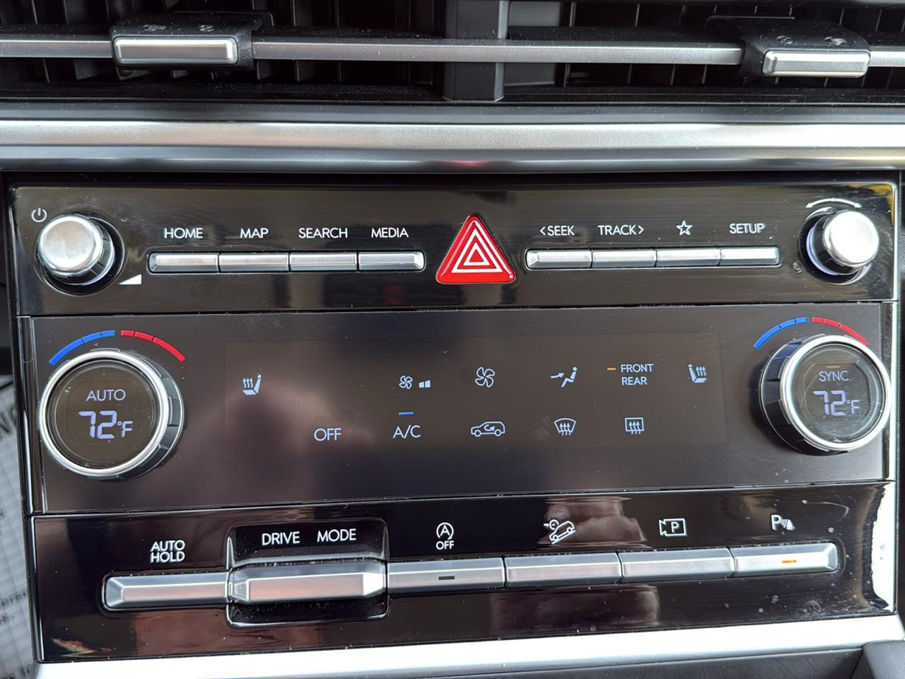 Hyundai Santa Fe SEL FWD 2026