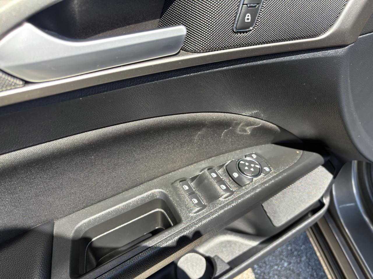 Ford Fusion SE FWD 2019