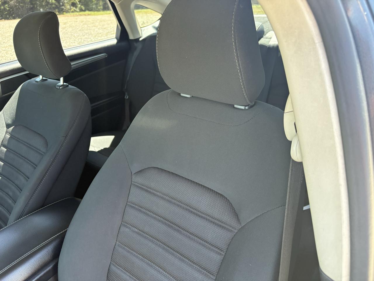 Ford Fusion SE FWD 2019