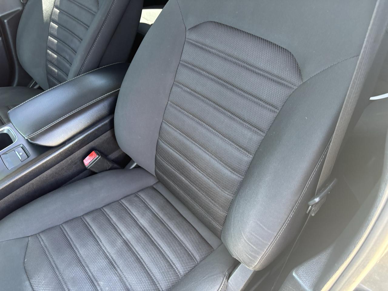 Ford Fusion SE FWD 2019