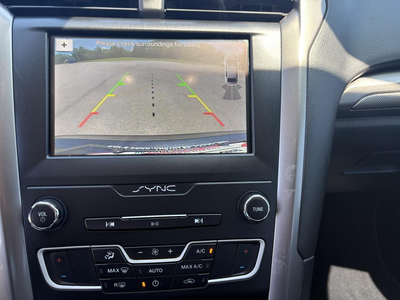 Ford Fusion SE FWD 2019