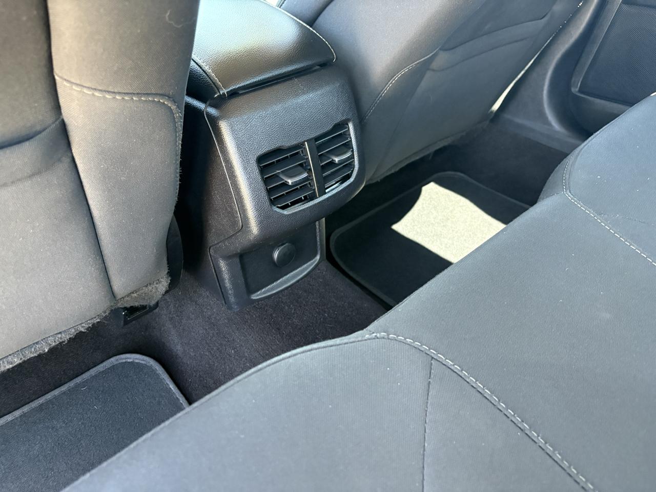 Ford Fusion SE FWD 2019