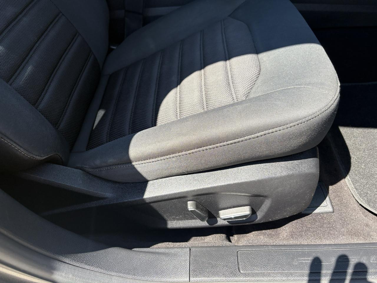Ford Fusion SE FWD 2019