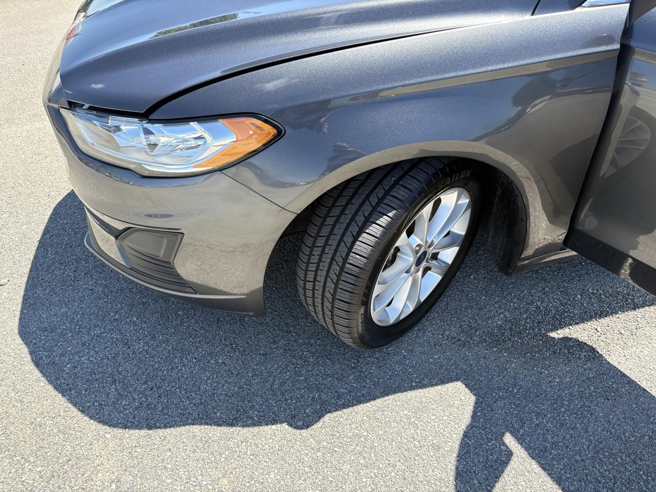 Ford Fusion SE FWD 2019