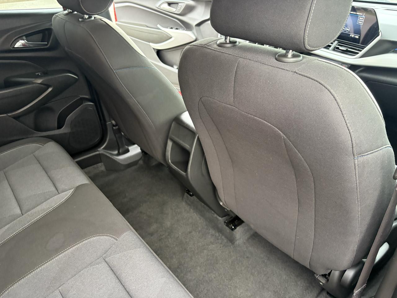 Chevrolet Trax FWD 4dr LS 2026