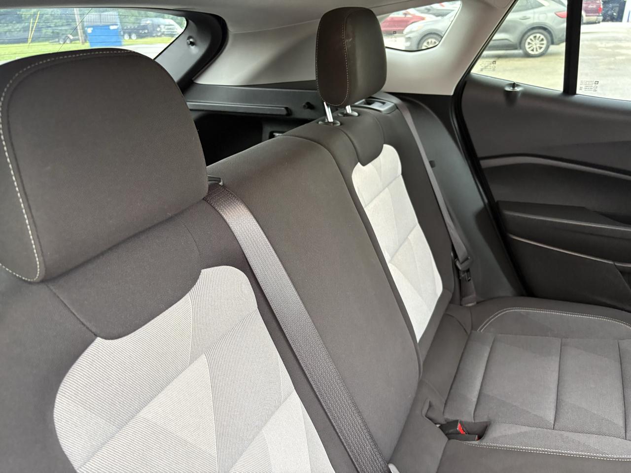 Chevrolet Trax FWD 4dr LS 2026