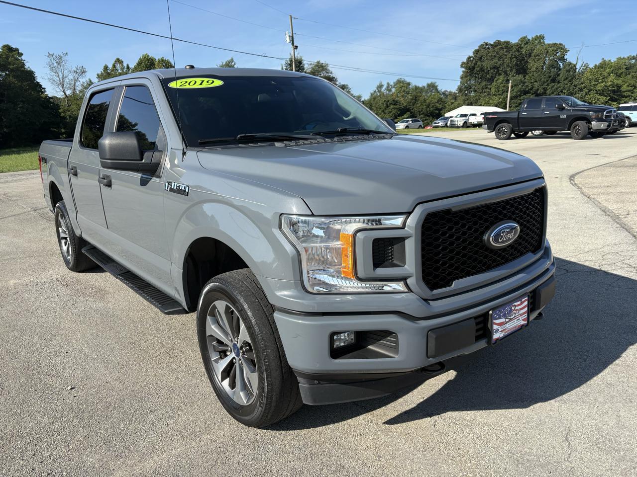 Ford F-150 4WD SuperCrew 145" STX 2019
