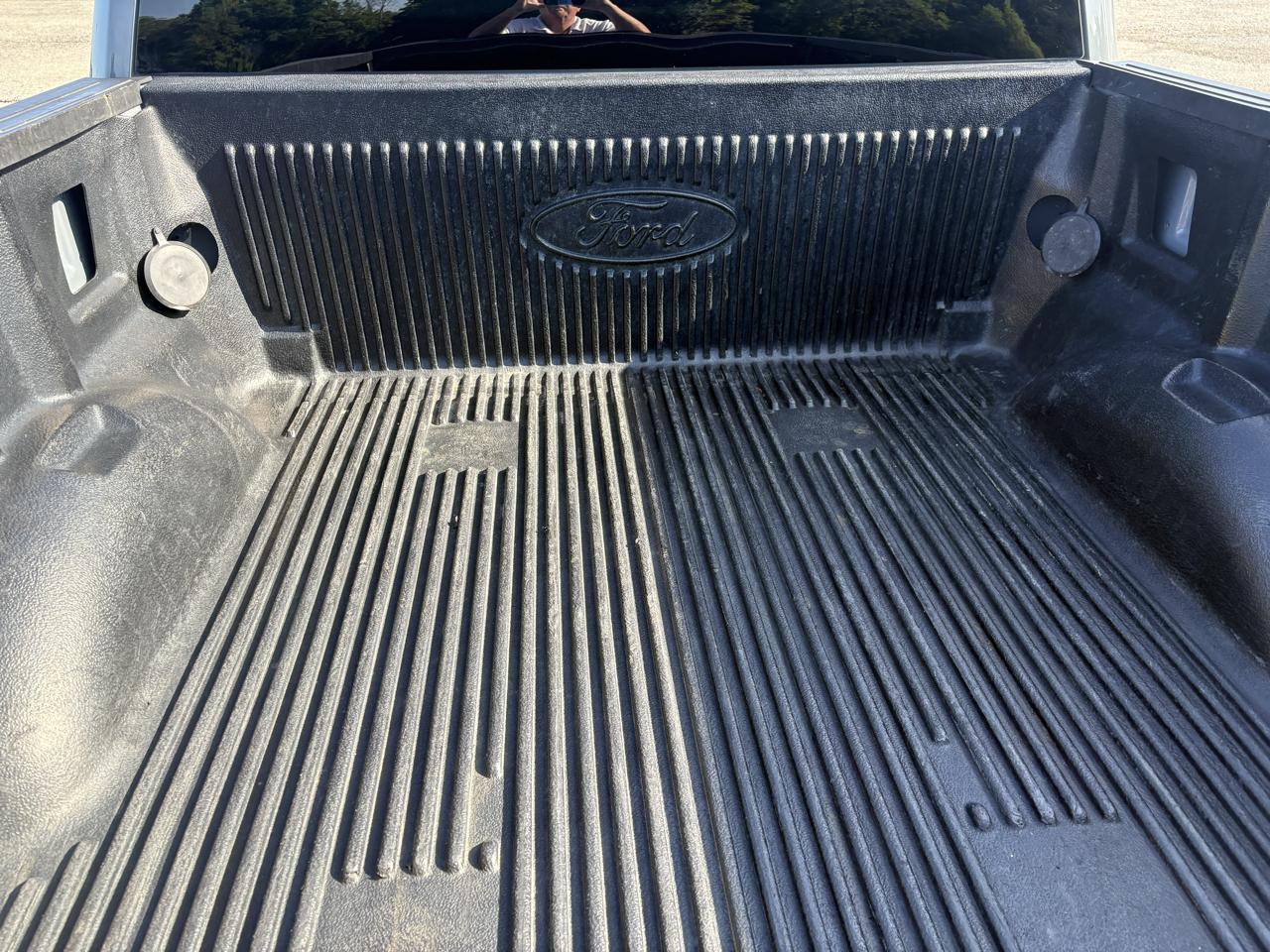 Ford F-150 4WD SuperCrew 145" STX 2019