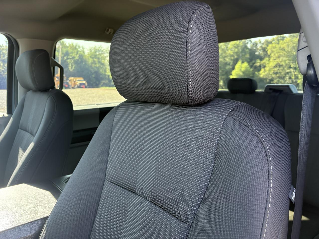 Ford F-150 4WD SuperCrew 145" STX 2019