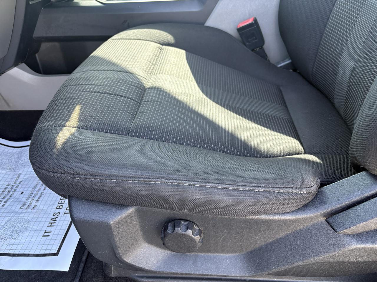 Ford F-150 4WD SuperCrew 145" STX 2019
