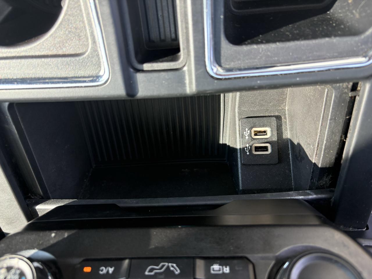 Ford F-150 4WD SuperCrew 145" STX 2019
