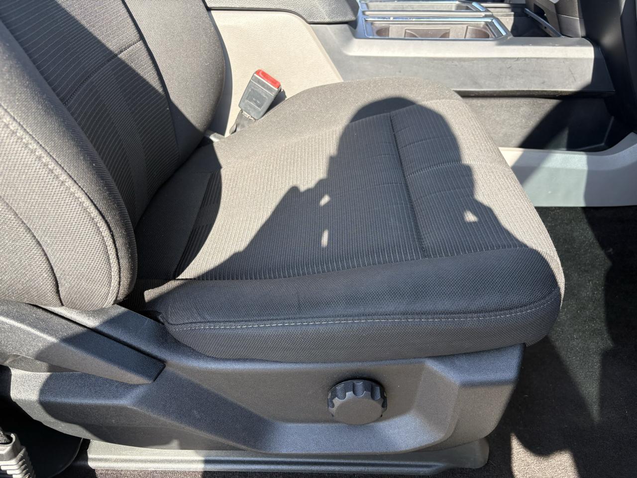 Ford F-150 4WD SuperCrew 145" STX 2019