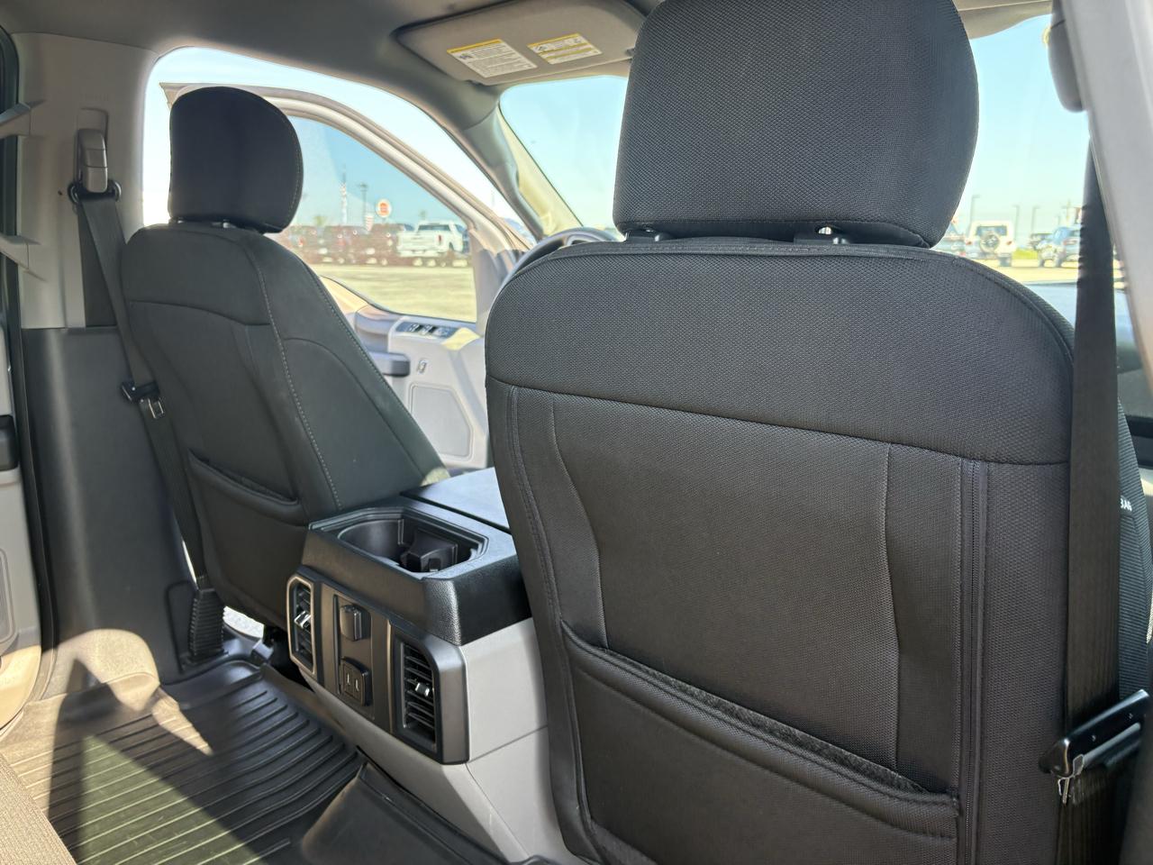 Ford F-150 4WD SuperCrew 145" STX 2019