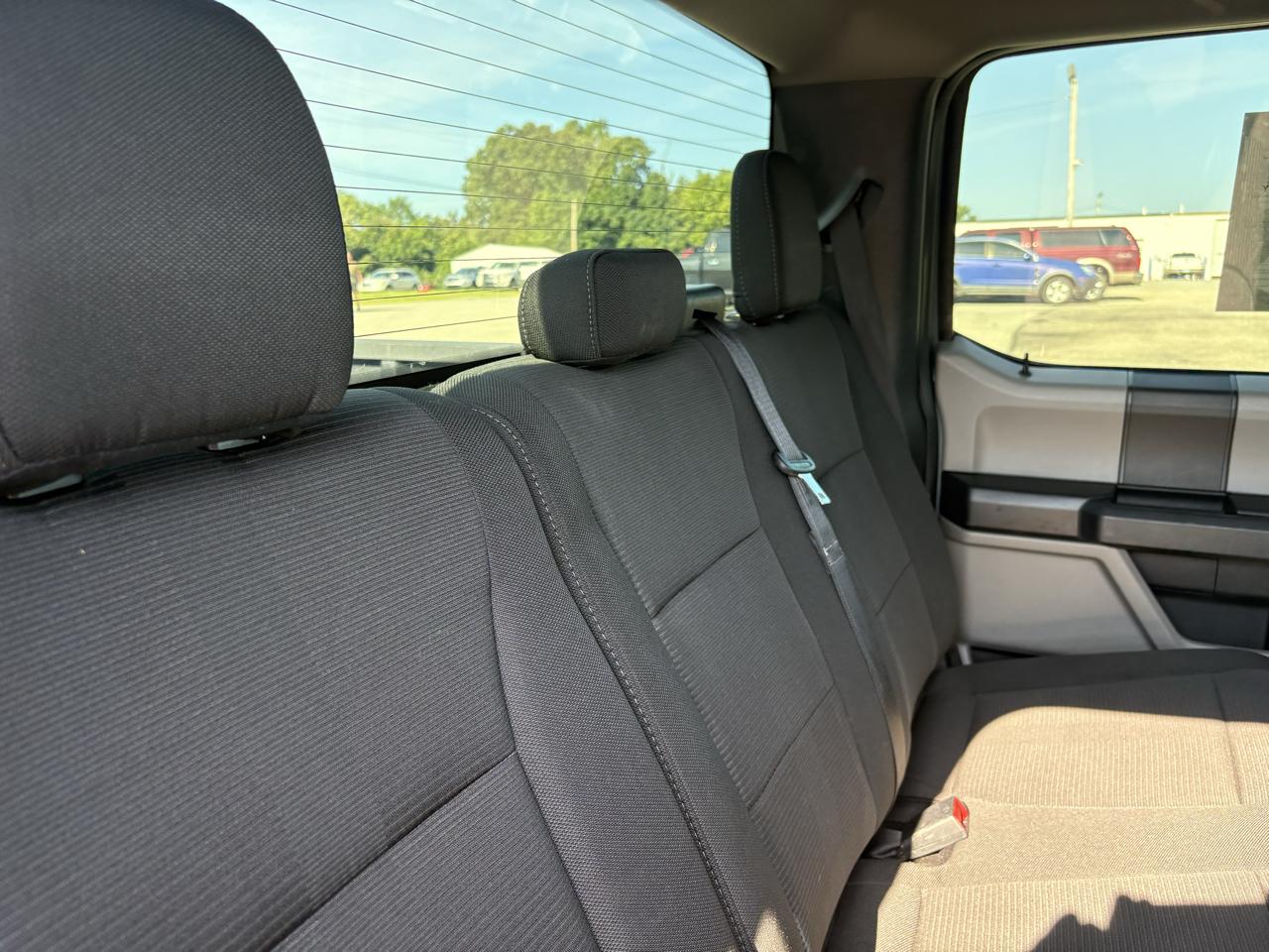 Ford F-150 4WD SuperCrew 145" STX 2019