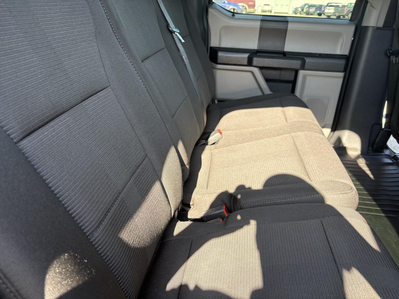 Ford F-150 4WD SuperCrew 145" STX 2019