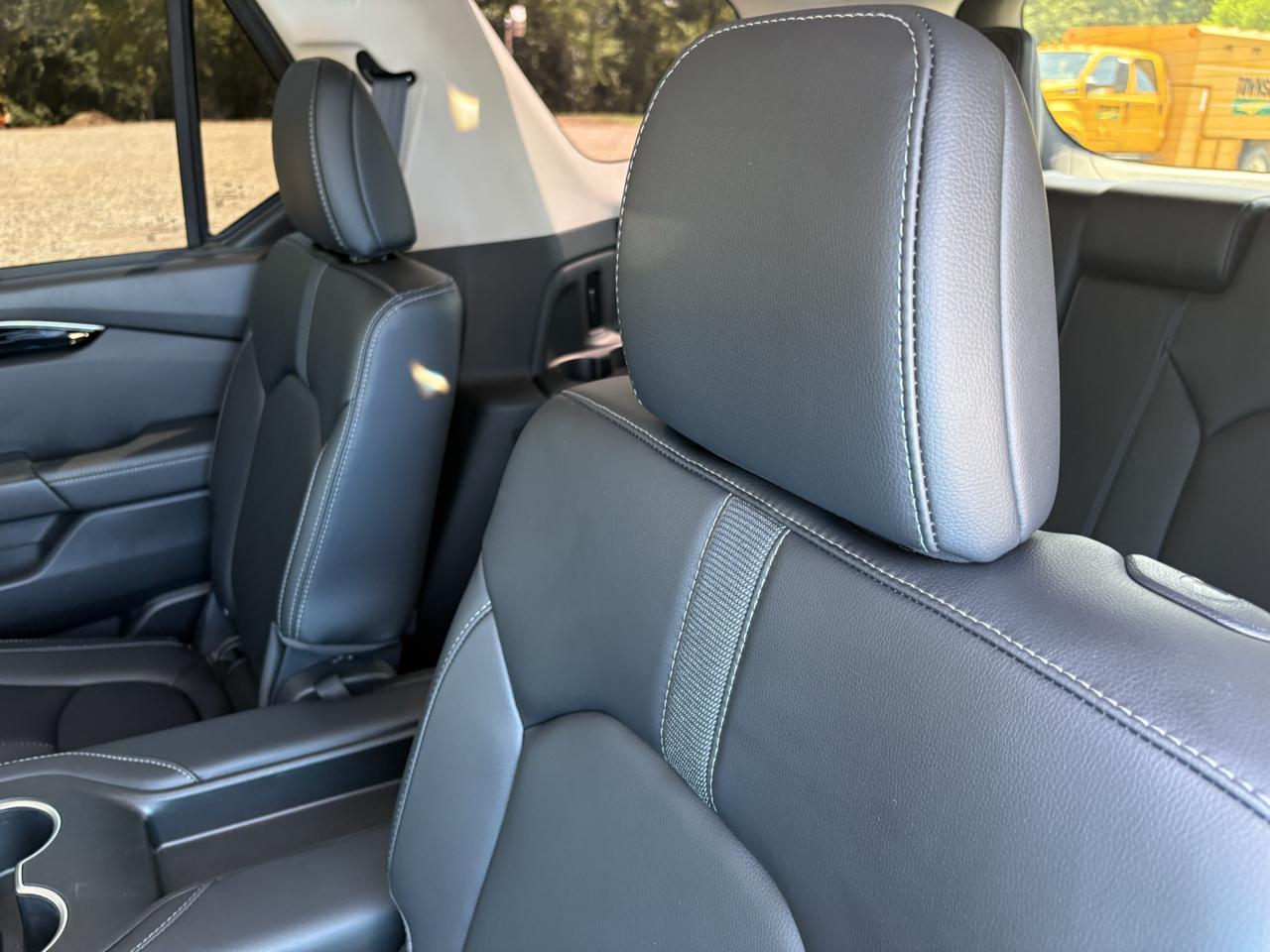 Honda Pilot EX-L 8 Passenger AWD 2023