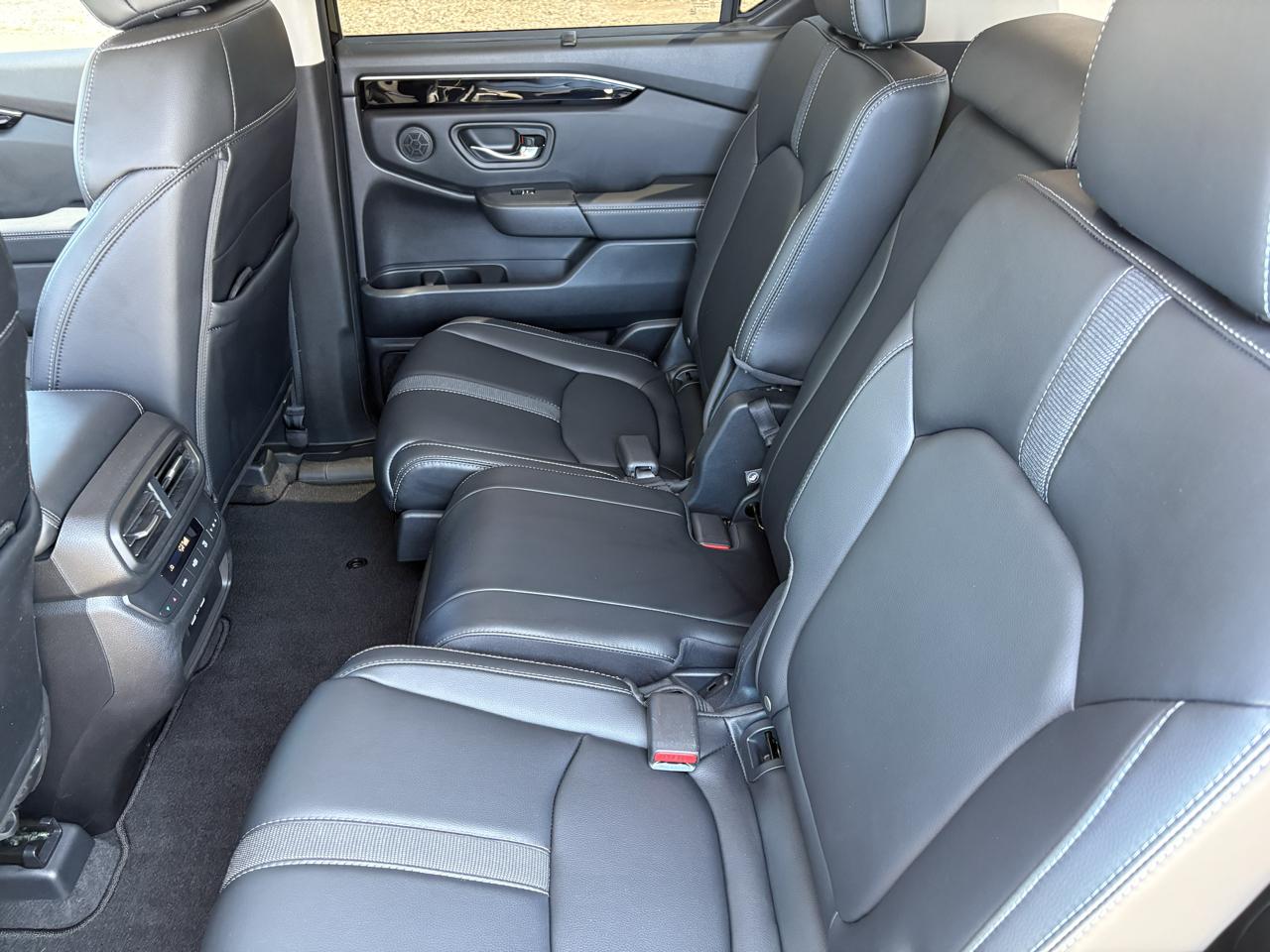 Honda Pilot EX-L 8 Passenger AWD 2023