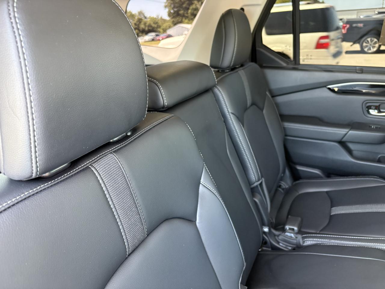 Honda Pilot EX-L 8 Passenger AWD 2023
