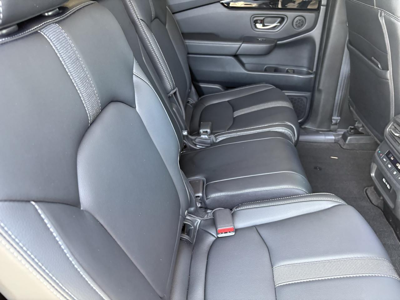 Honda Pilot EX-L 8 Passenger AWD 2023