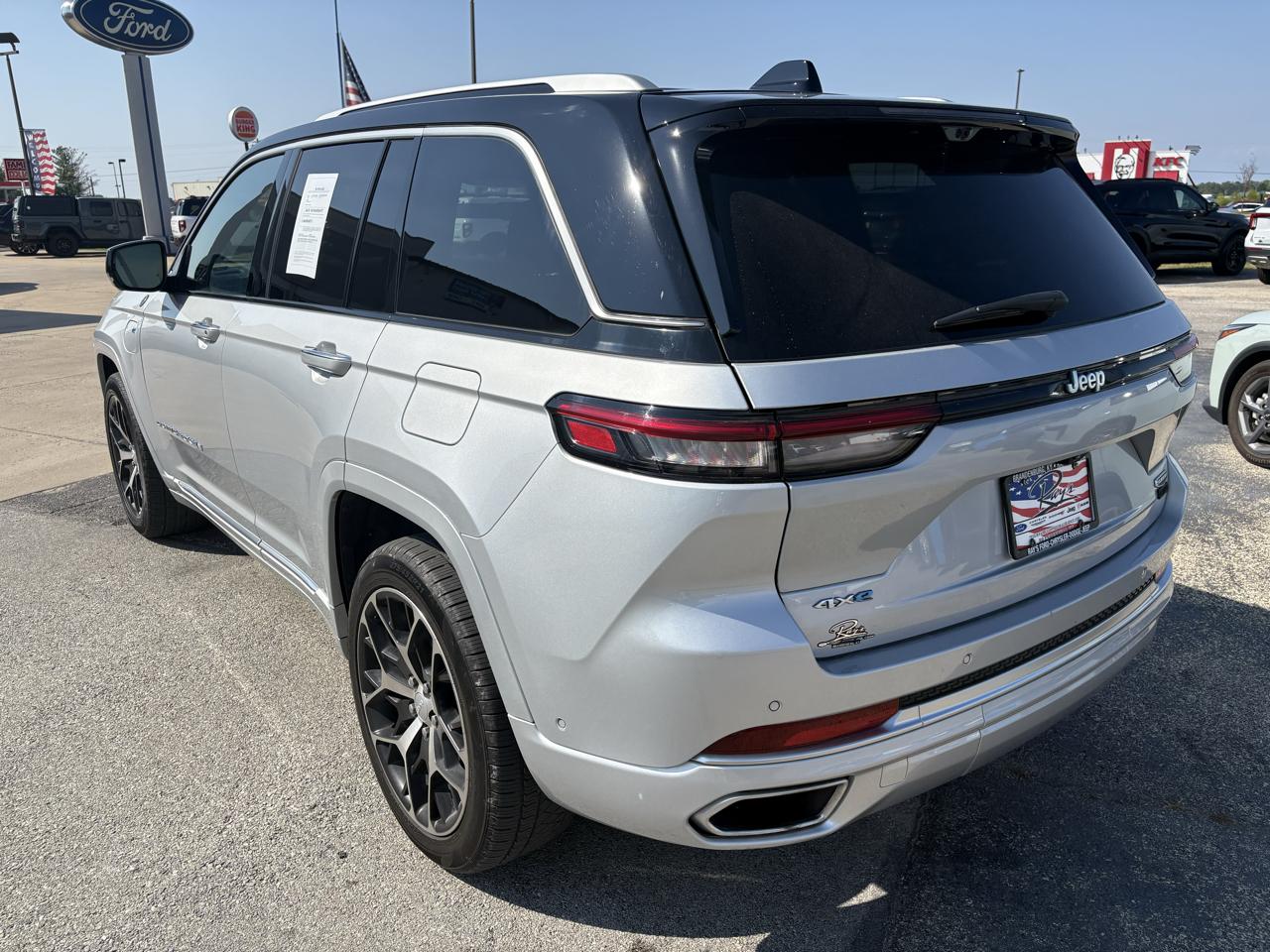 Jeep Grand Cherokee 4xe Summit Reserve 4x4 2023