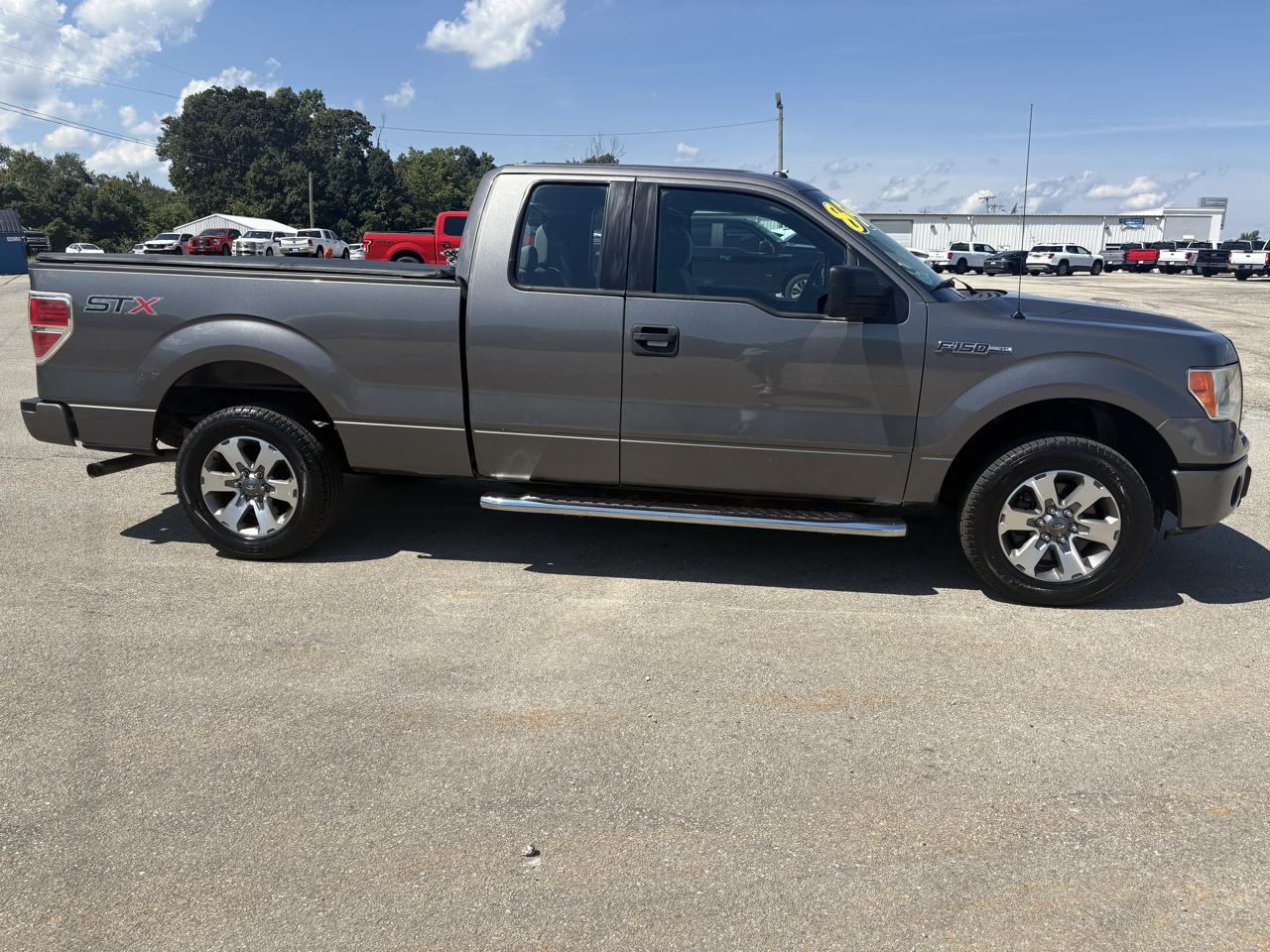 Ford F-150 2WD SuperCab 133" STX 2014