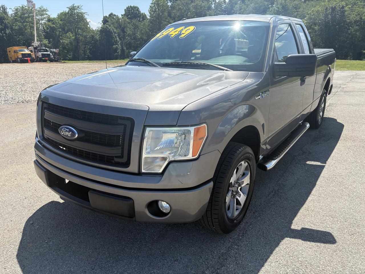 Ford F-150 2WD SuperCab 133" STX 2014