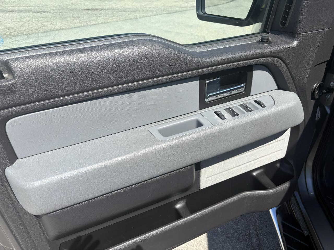 Ford F-150 2WD SuperCab 133" STX 2014