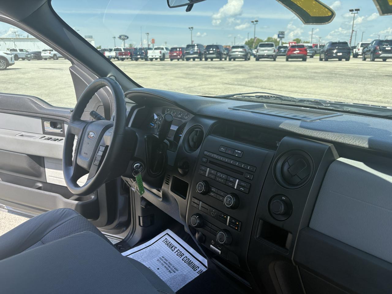 Ford F-150 2WD SuperCab 133" STX 2014