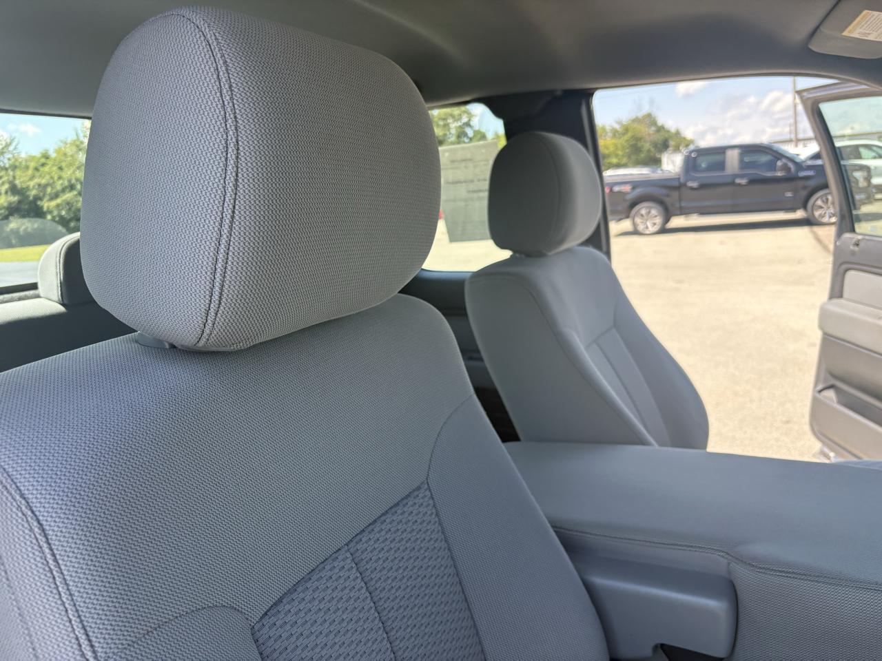 Ford F-150 2WD SuperCab 133" STX 2014