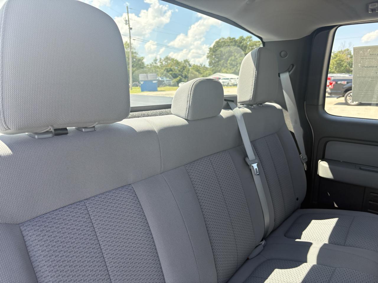 Ford F-150 2WD SuperCab 133" STX 2014