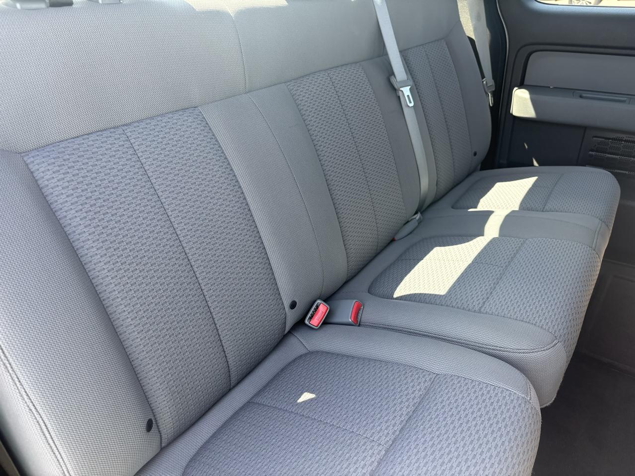 Ford F-150 2WD SuperCab 133" STX 2014