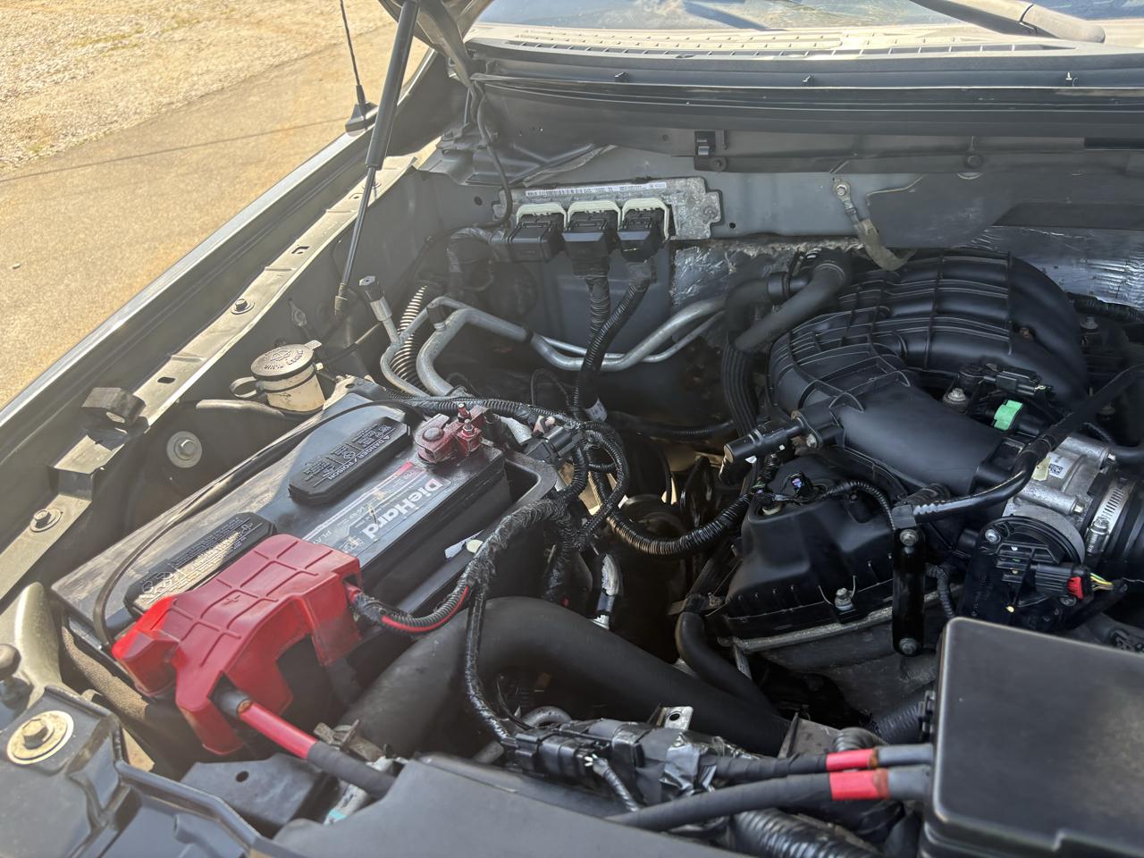 Ford F-150 2WD SuperCab 133" STX 2014