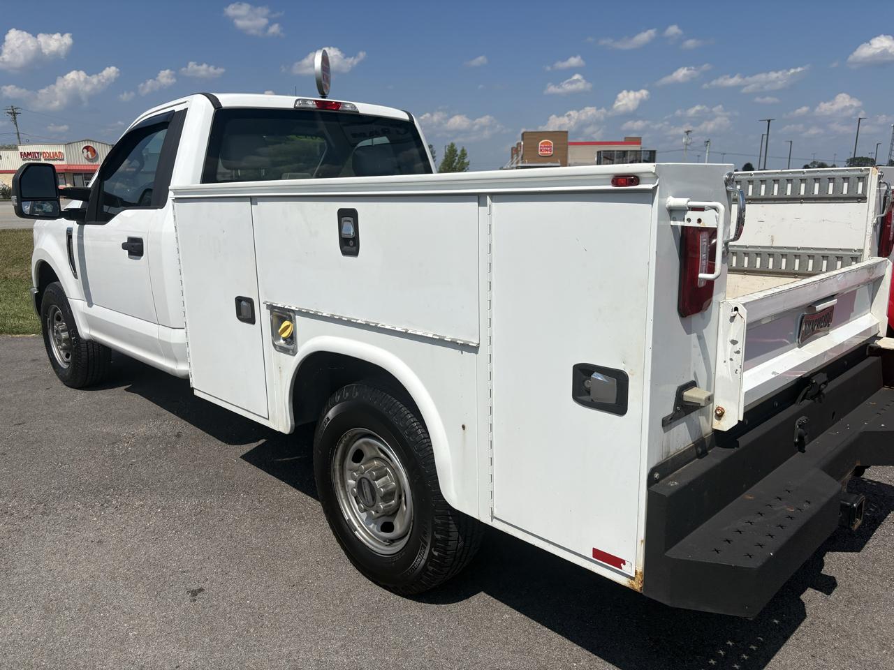 Ford Super Duty F-250 SRW 2WD Reg Cab 137" XL 2019