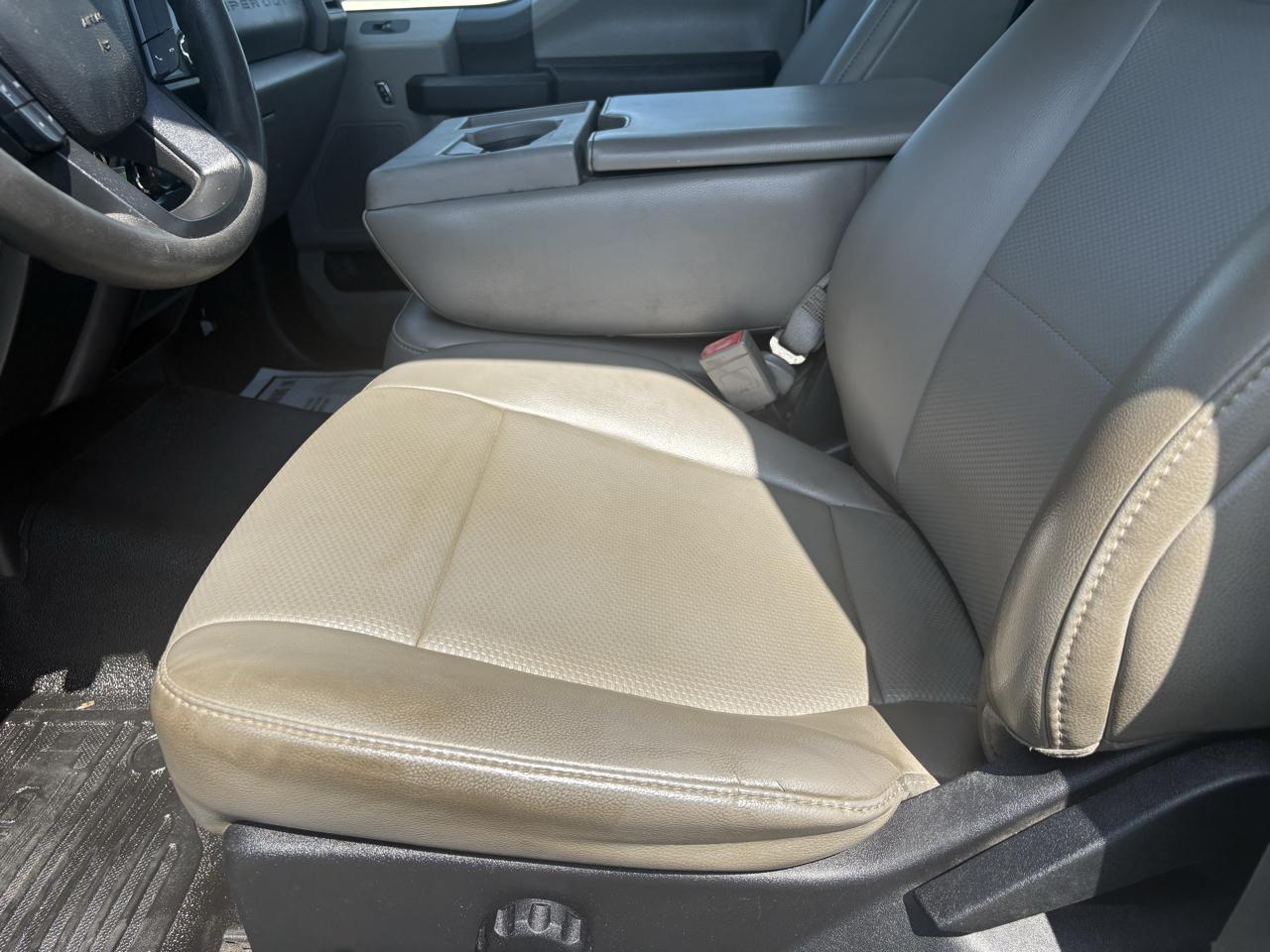 Ford Super Duty F-250 SRW 2WD Reg Cab 137" XL 2019
