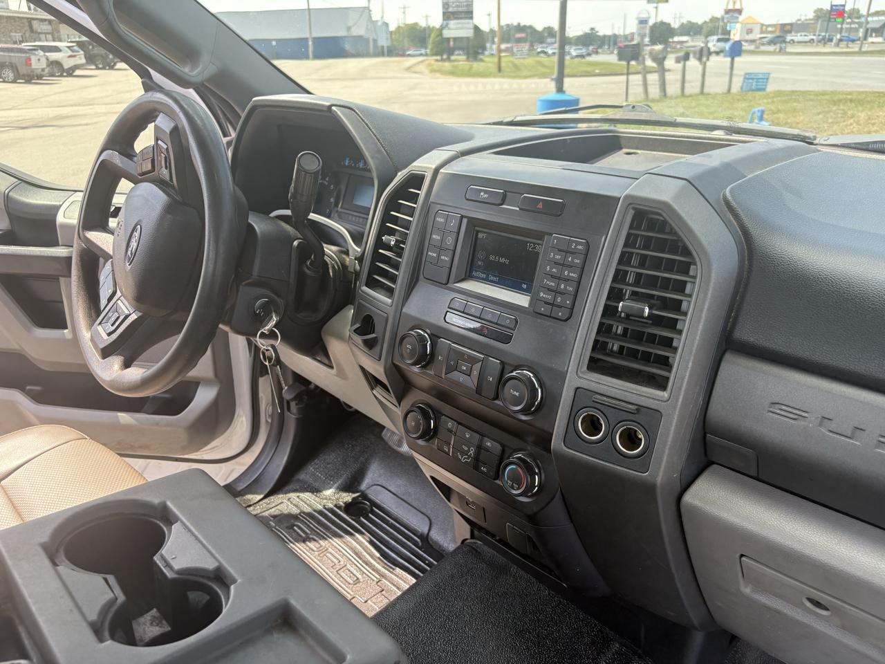 Ford Super Duty F-250 SRW 2WD Reg Cab 137" XL 2019